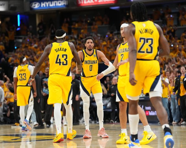 文胖：NBA有人想问 步行者大幅削弱后是否还有其他球员被摆上货架